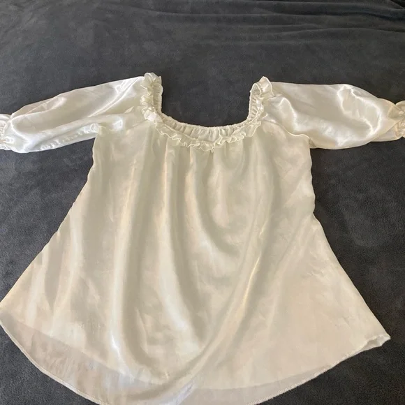 **SOLD**Women's Costume Corset & Blouse - Picture 5 of 10